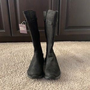 Eddie Bauer snow boots